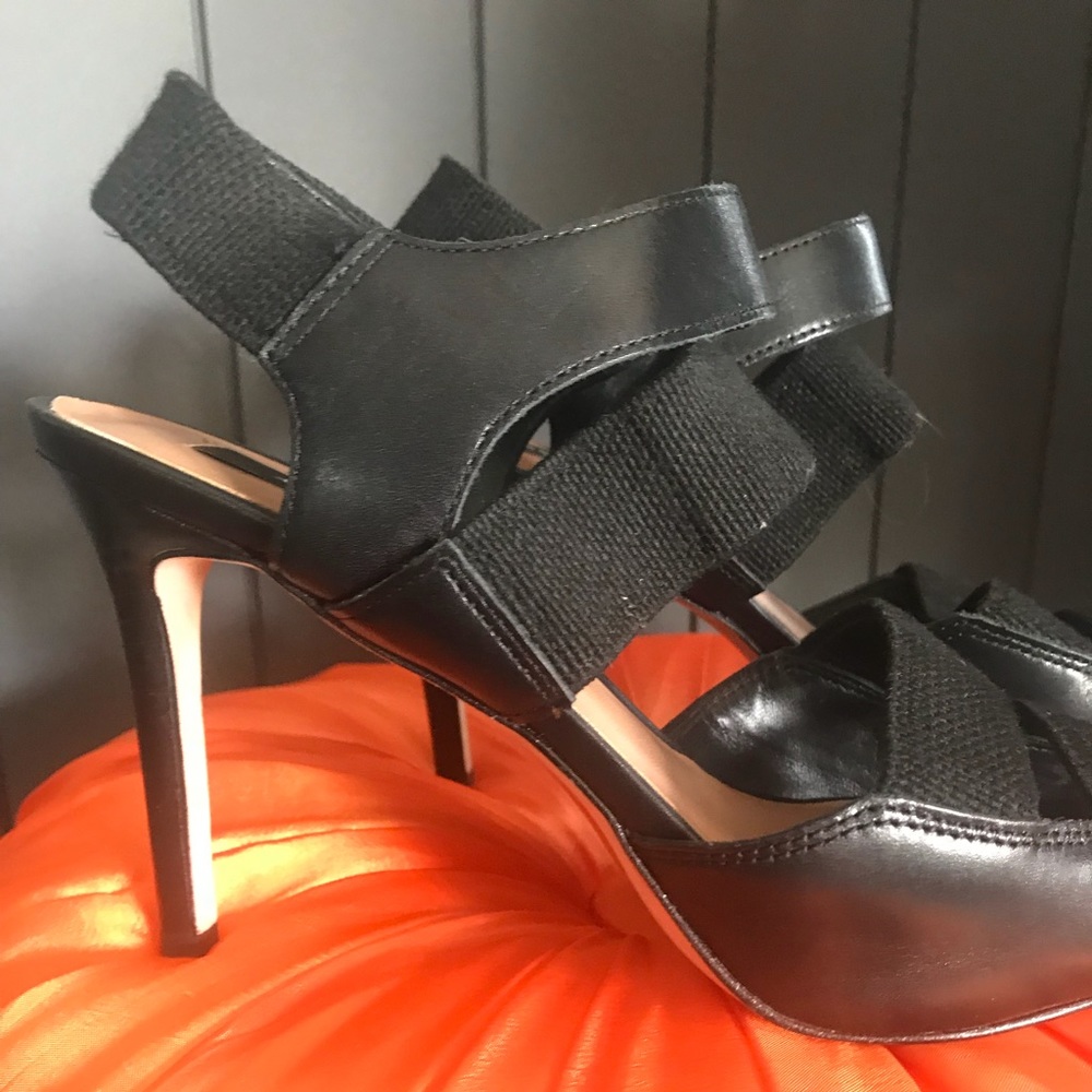 🔥🔥got sale😎😎Black Ann Taylor heels